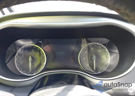 2018 Chrysler Pacifica Touring L Plus z USA, uszkodzony, nr VIN 2C4RC1EG9JR171928